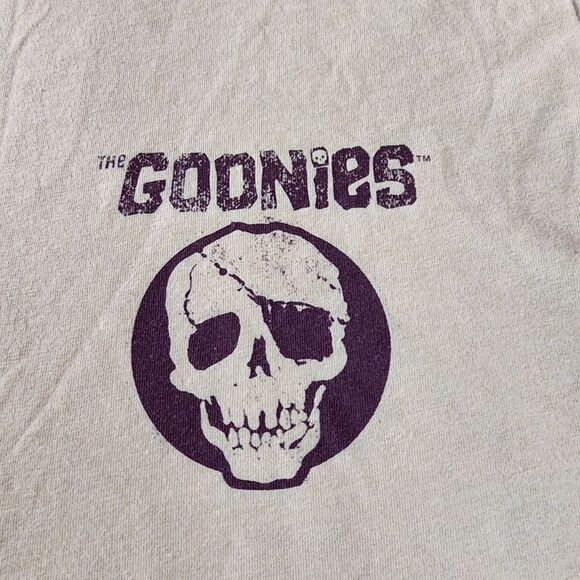 Goonies Size Medium Tshirt With Front And Back Graphics - Picture 7 of 7